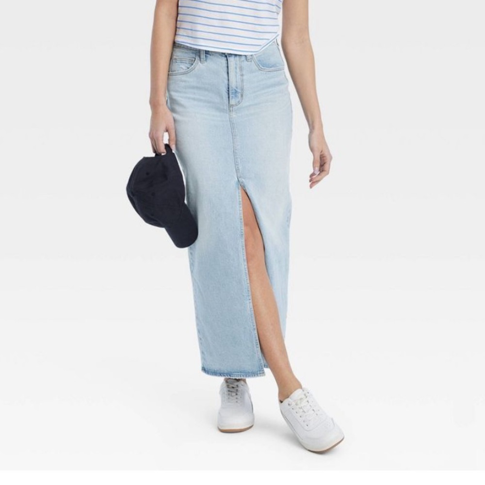 Universal Thread Blue Denim skirt with Front Slit - Picture 4 of 11